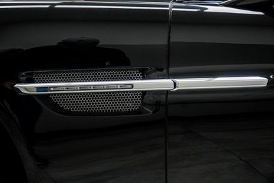 2017 Aston Martin Vanquish V12