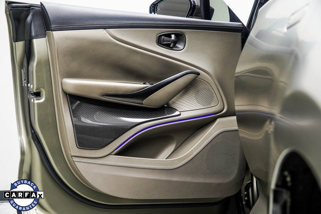 2023 Aston Martin DBX 707