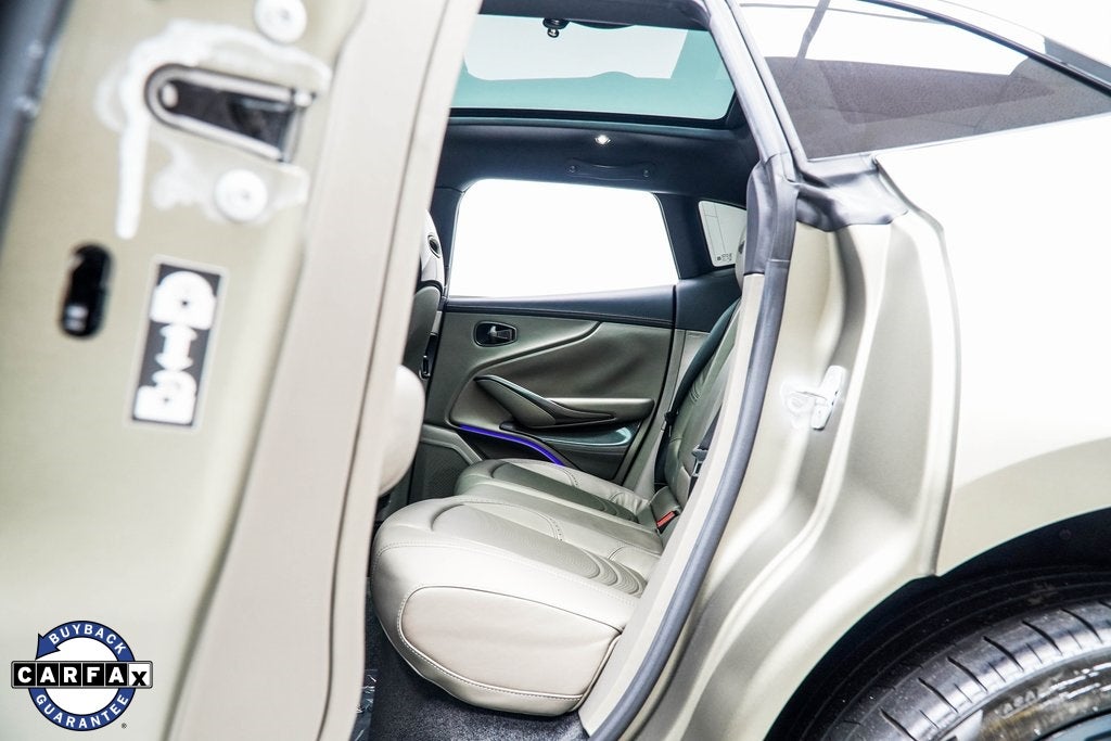 2023 Aston Martin DBX 707