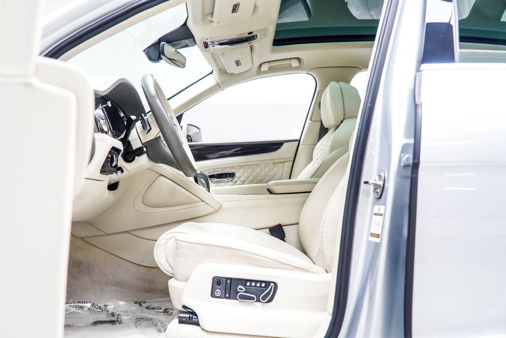 2021 Bentley Bentayga V8