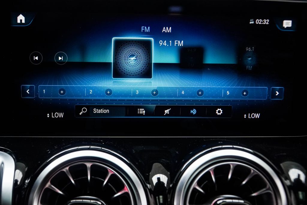 2023 Mercedes-Benz GLB GLB 250