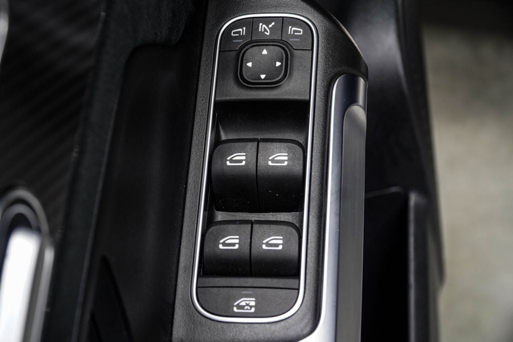 2023 Mercedes-Benz GLB GLB 250