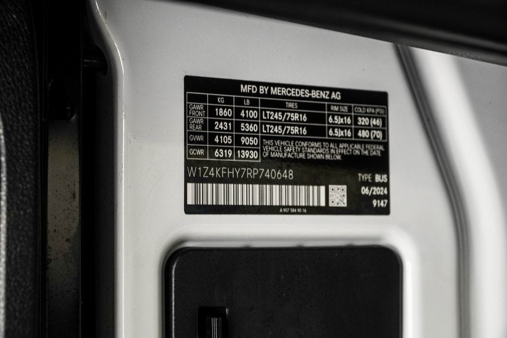 2024 Mercedes-Benz Sprinter 2500 Passenger 144 WB High Roof