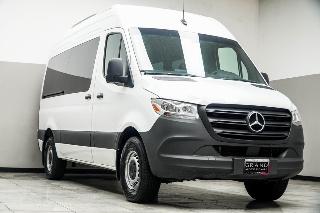 2024 Mercedes-Benz Sprinter 2500 Passenger 144 WB High Roof