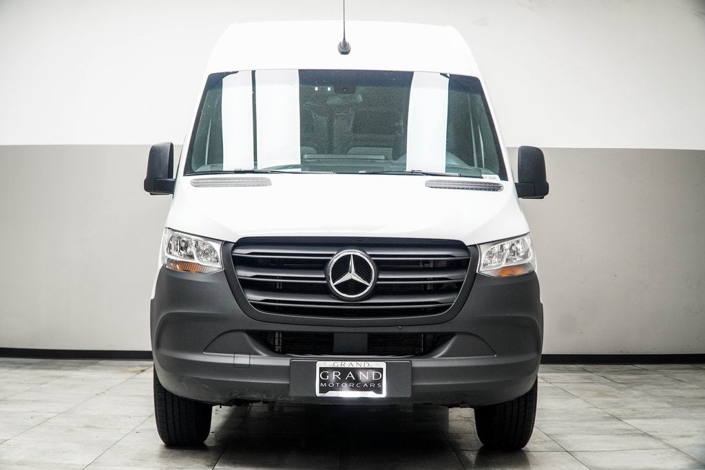 2024 Mercedes-Benz Sprinter 2500 Passenger 144 WB High Roof