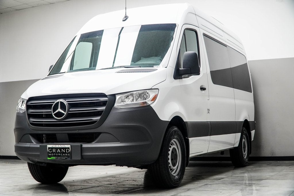 2024 Mercedes-Benz Sprinter 2500 Passenger 144 WB High Roof