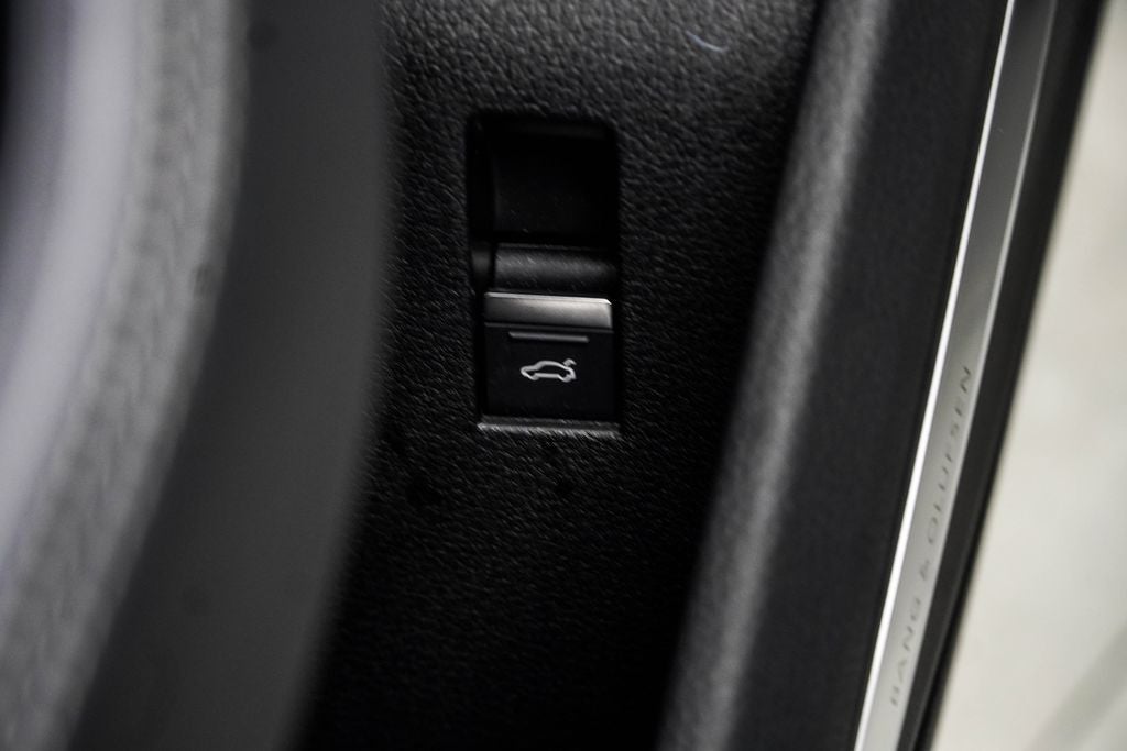 2024 Audi Q8 e-tron Premium Plus quattro