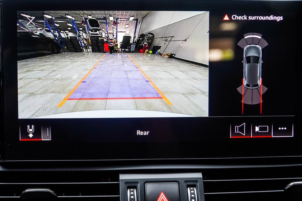 2024 Audi Q5 45 S line Premium quattro