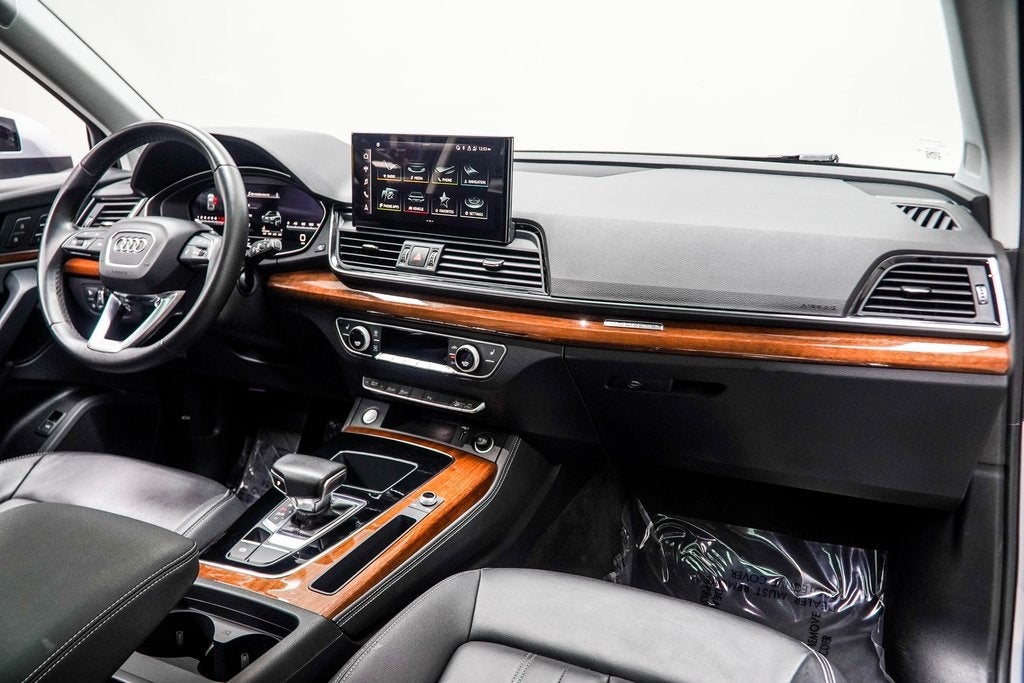 2023 Audi Q5 45 S line Premium quattro