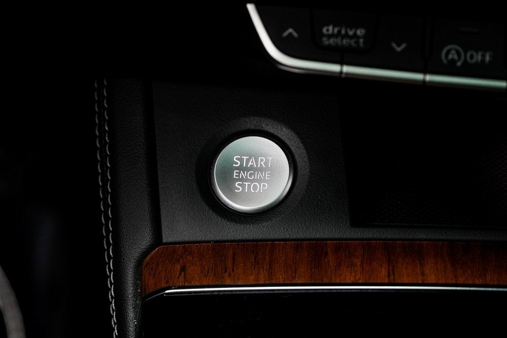 2023 Audi Q5 45 S line Premium quattro