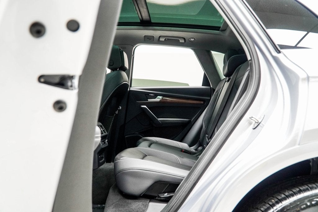 2023 Audi Q5 45 S line Premium quattro