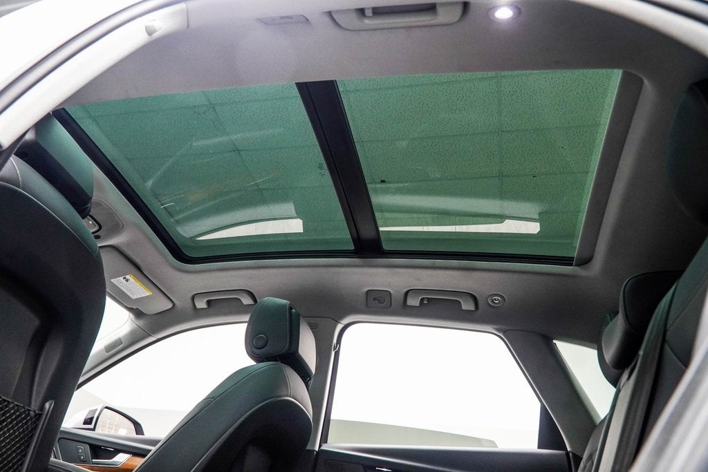 2023 Audi Q5 45 S line Premium quattro