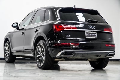 2023 Audi Q5 45 S line Premium quattro