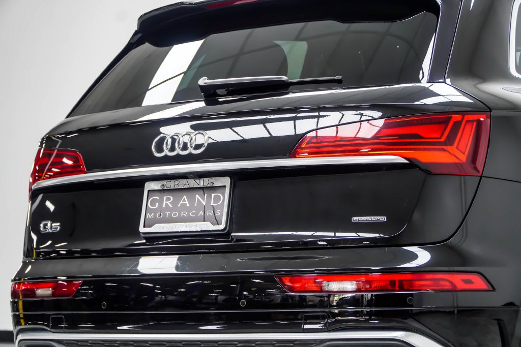 2023 Audi Q5 45 S line Premium quattro