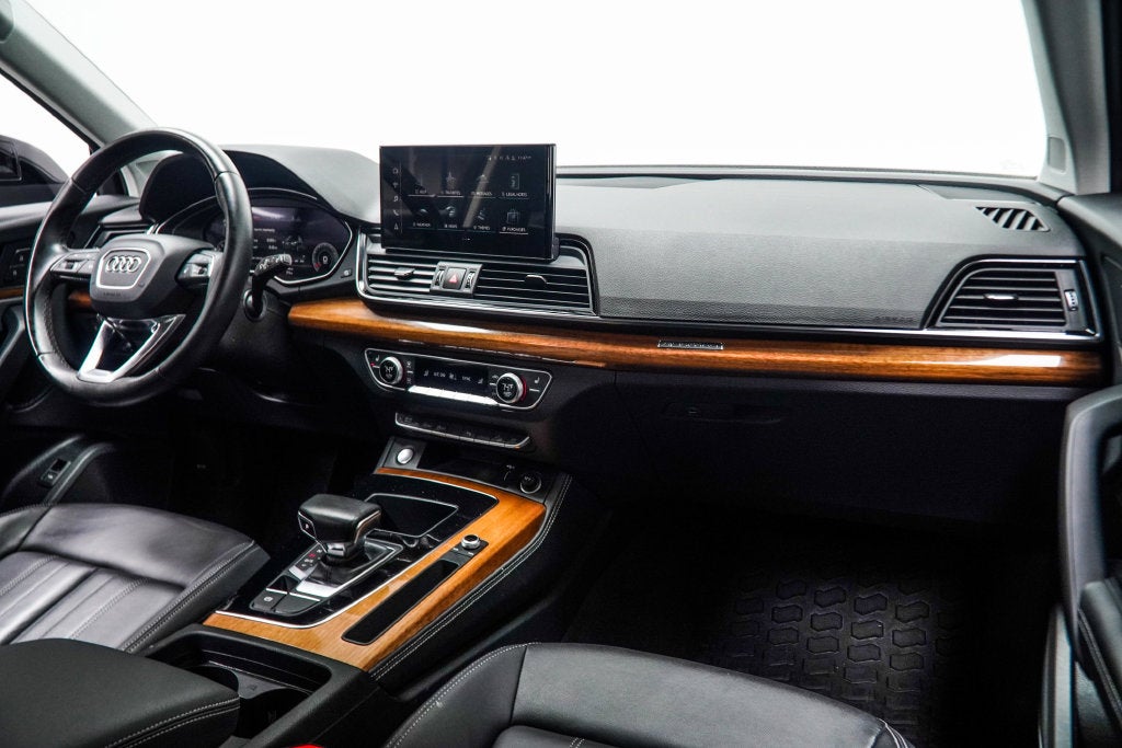 2023 Audi Q5 45 S line Premium quattro