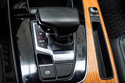 2023 Audi Q5 45 S line Premium quattro