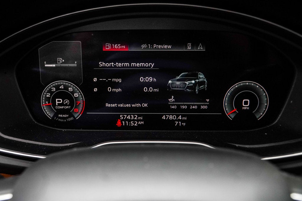 2023 Audi Q5 45 S line Premium quattro