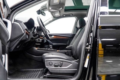 2023 Audi Q5 45 S line Premium quattro