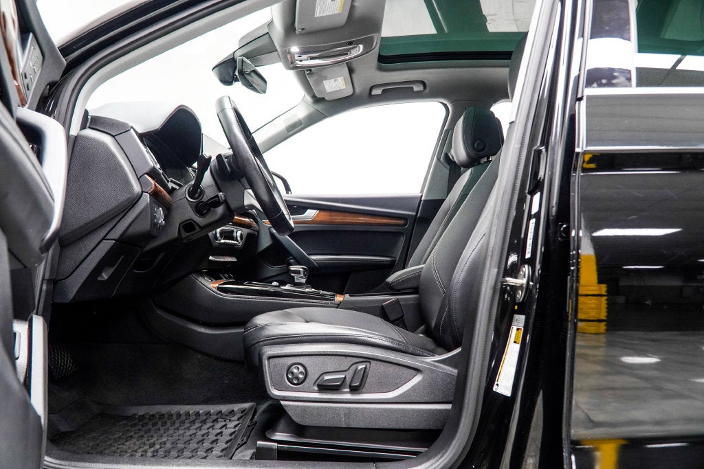 2023 Audi Q5 45 S line Premium quattro