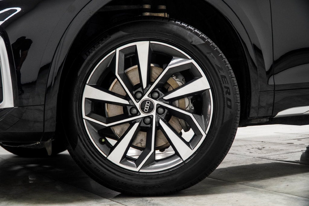 2023 Audi Q5 45 S line Premium quattro