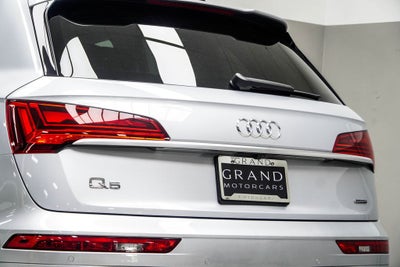 2024 Audi Q5 45 S line Premium quattro