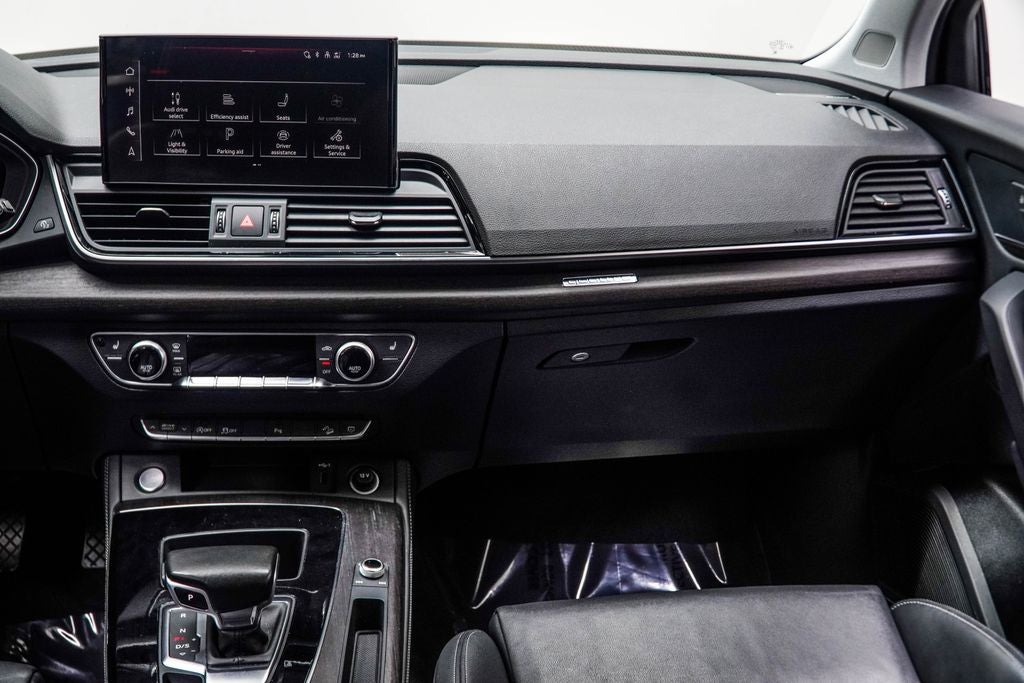 2024 Audi Q5 45 S line Premium quattro