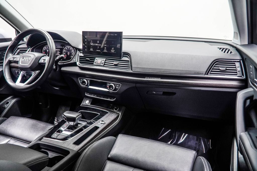 2024 Audi Q5 45 S line Premium quattro