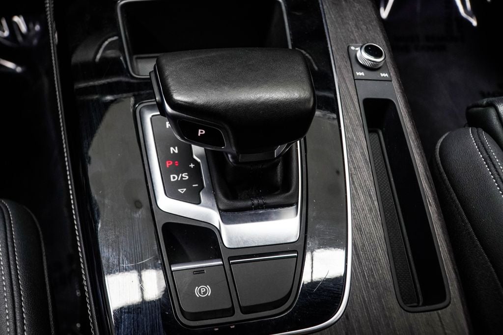 2024 Audi Q5 45 S line Premium quattro