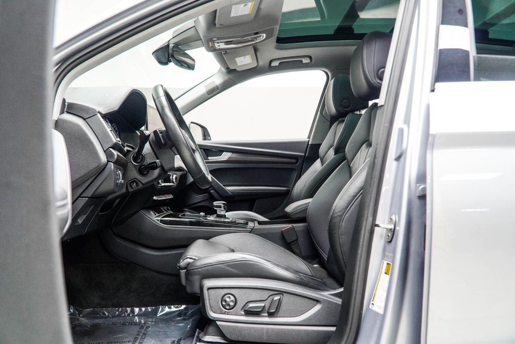 2024 Audi Q5 45 S line Premium quattro