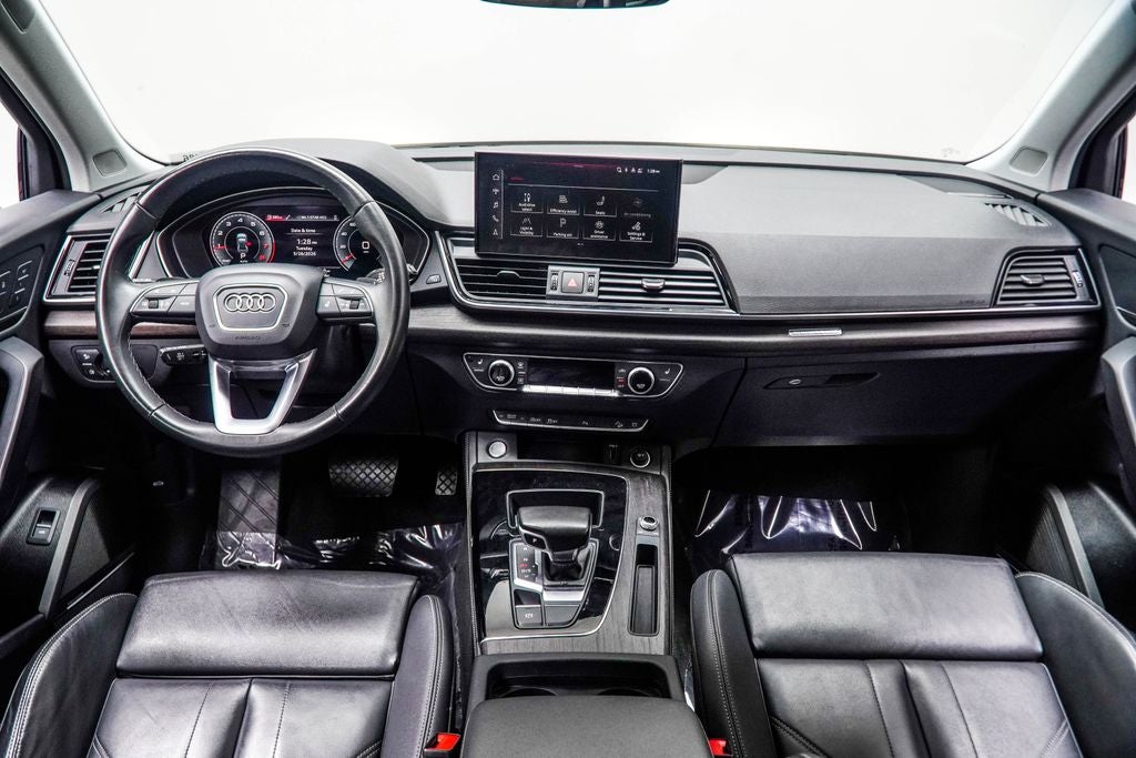 2024 Audi Q5 45 S line Premium quattro