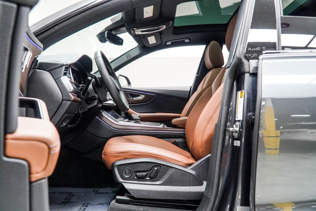 2025 Audi Q8 55 Premium Plus quattro