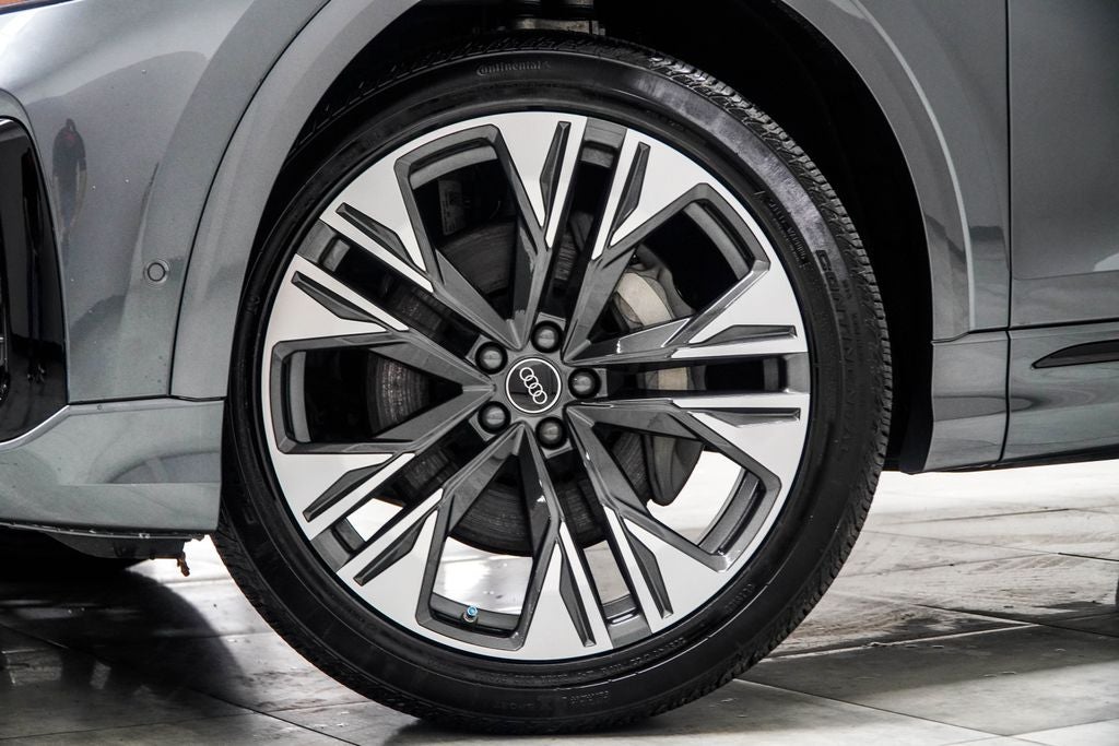 2025 Audi Q8 55 Premium Plus quattro