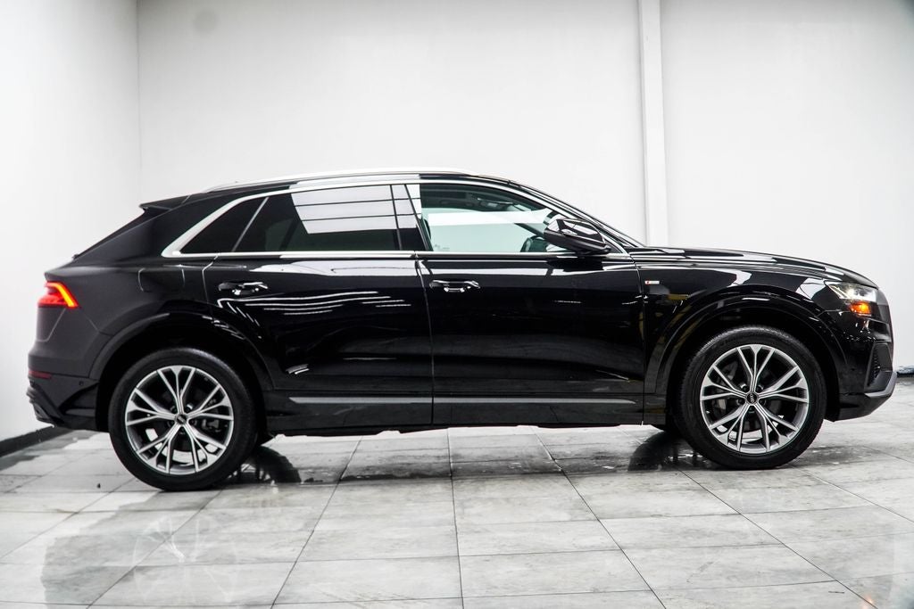 2023 Audi Q8 55 Premium Plus quattro