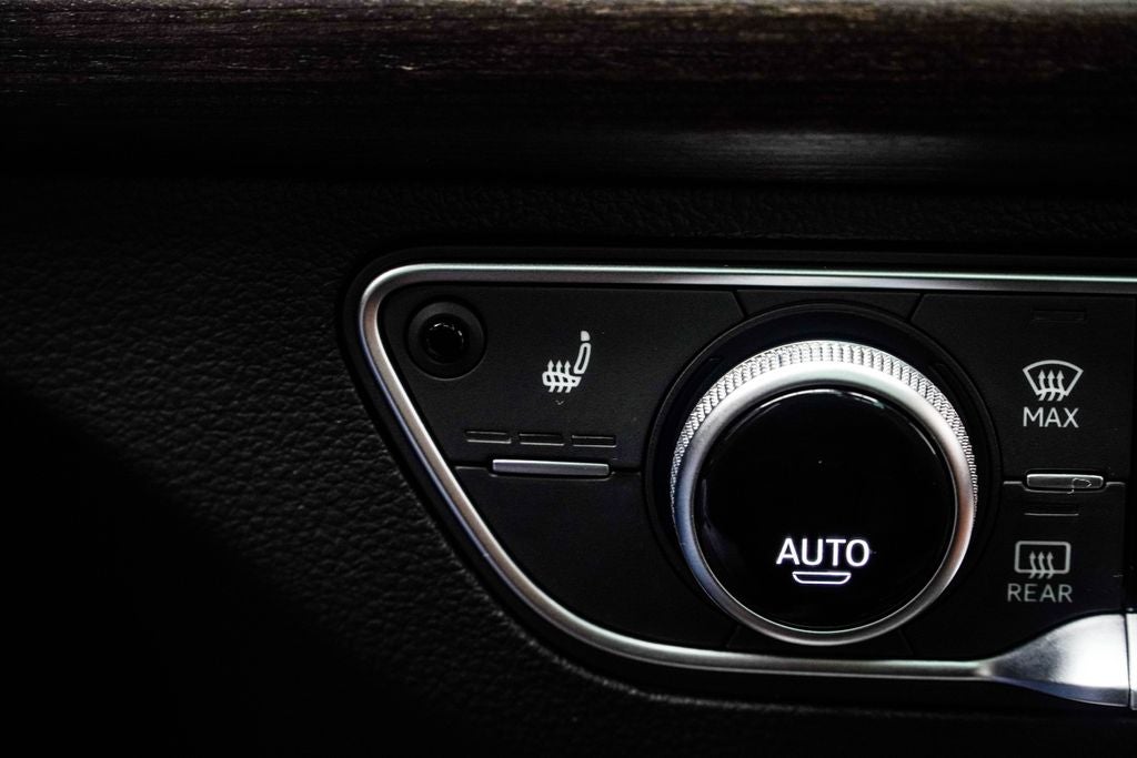2024 Audi Q5 45 S line Premium quattro
