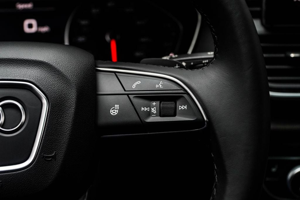 2024 Audi Q5 45 S line Premium quattro