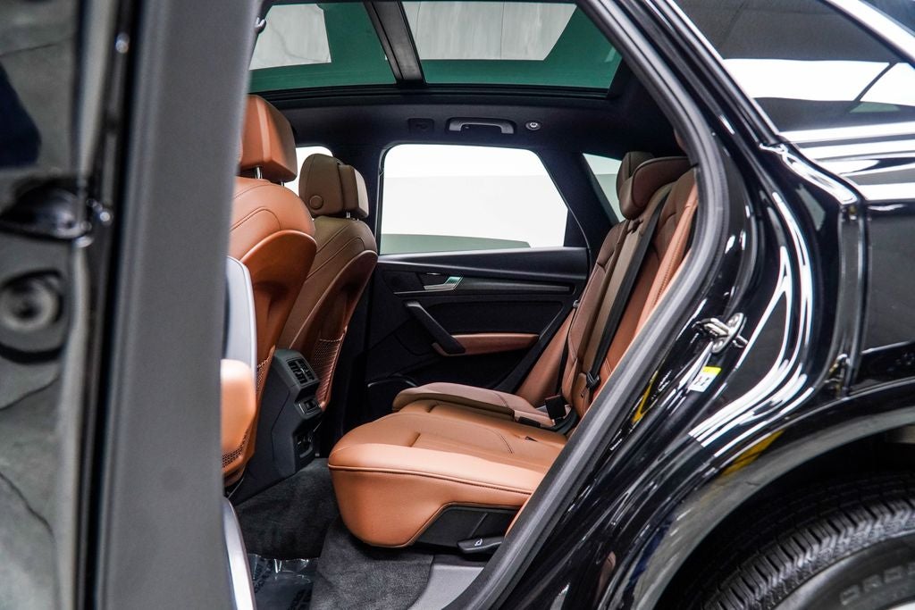 2024 Audi Q5 45 S line Premium quattro