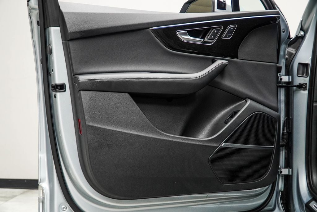 2025 Audi Q7 55 Premium Plus quattro