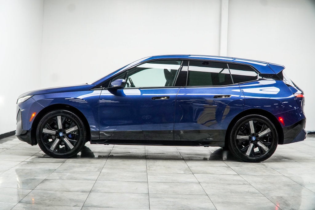 2025 BMW iX xDrive50