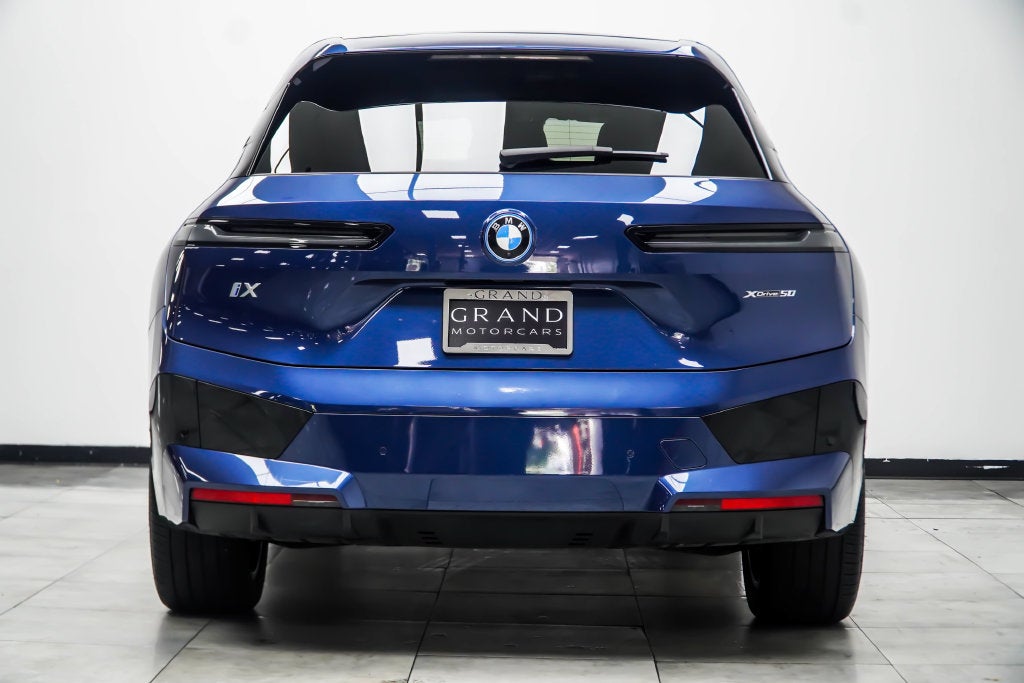 2025 BMW iX xDrive50