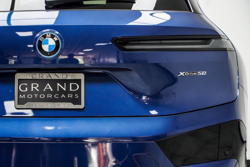 2025 BMW iX xDrive50