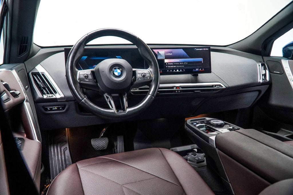 2025 BMW iX xDrive50