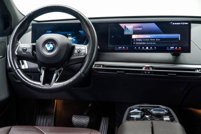 2025 BMW iX xDrive50