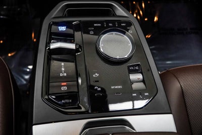 2025 BMW iX xDrive50