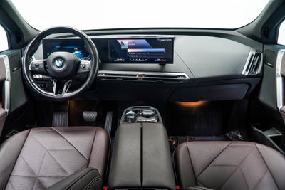 2025 BMW iX xDrive50