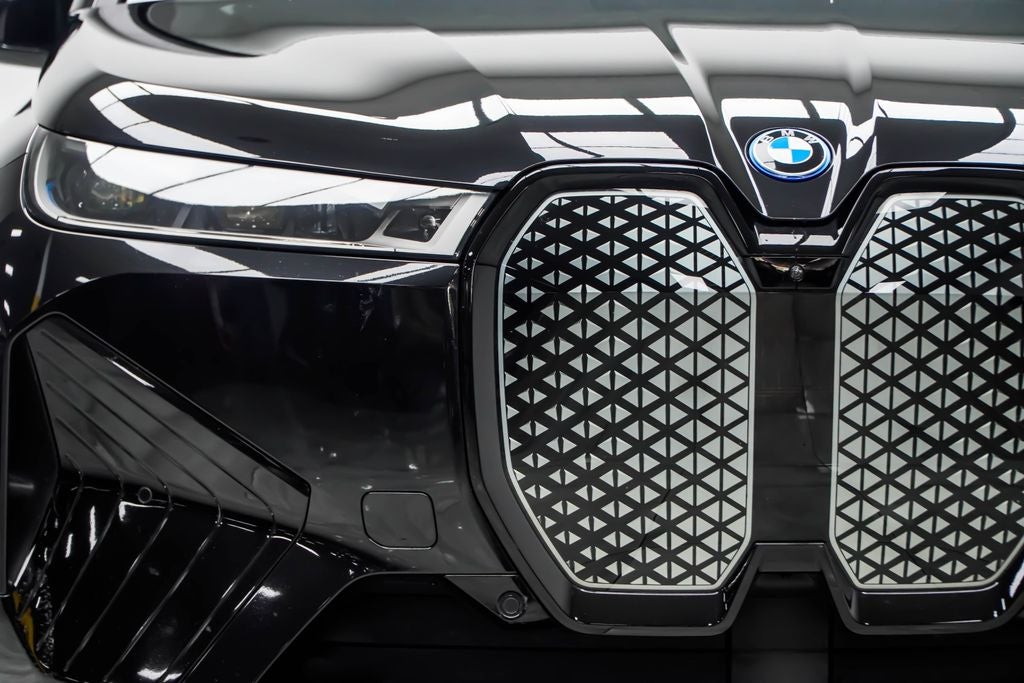 2023 BMW iX M60