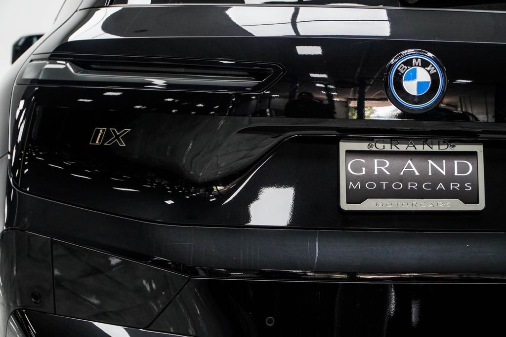 2023 BMW iX M60