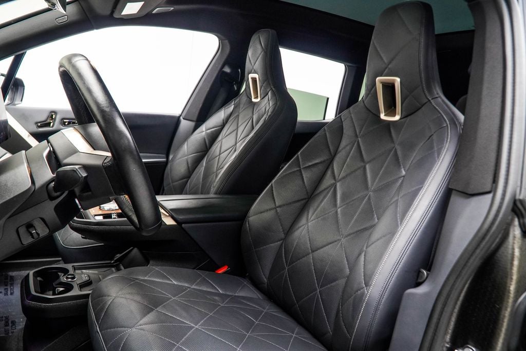 2023 BMW iX M60
