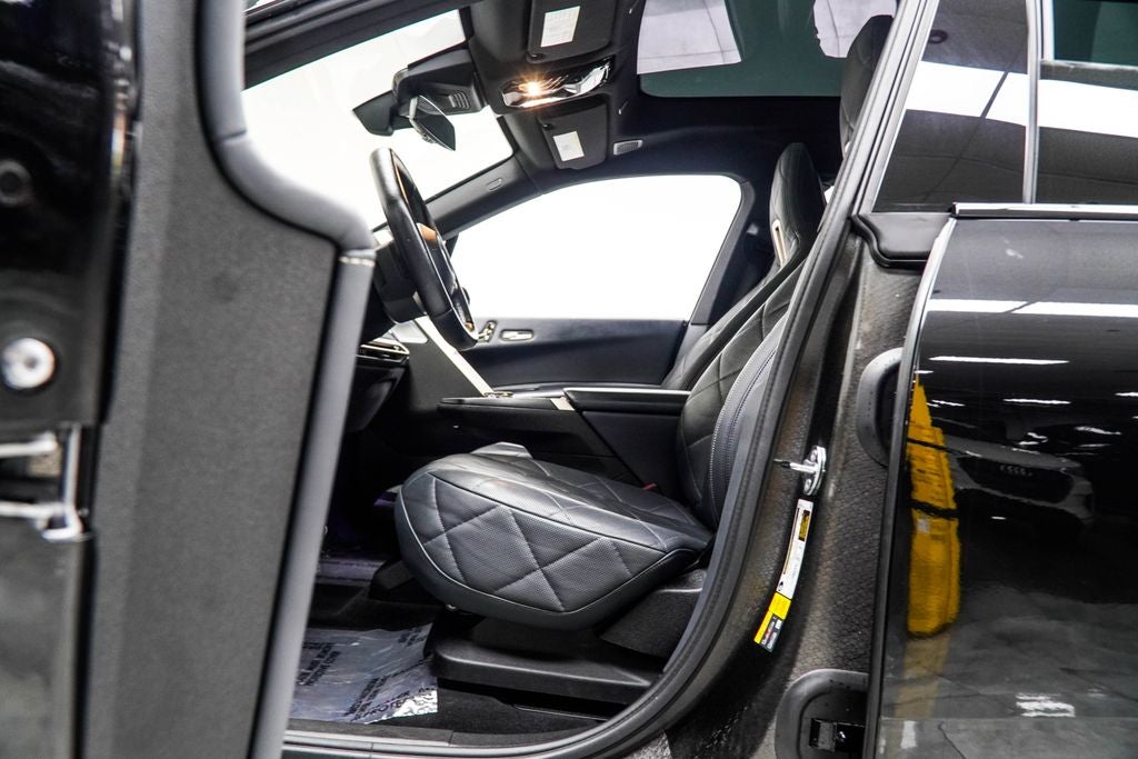 2023 BMW iX M60