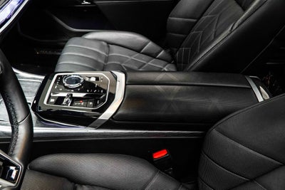 2025 BMW 7 Series 740i