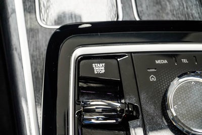 2025 BMW 7 Series 740i